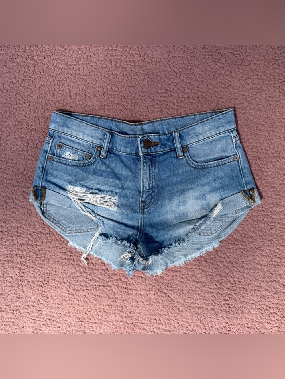 BDG Boyfriend Short Low Rise
